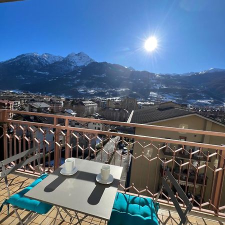 Blue Moon - Via Parigi Apartments Aosta Exterior photo