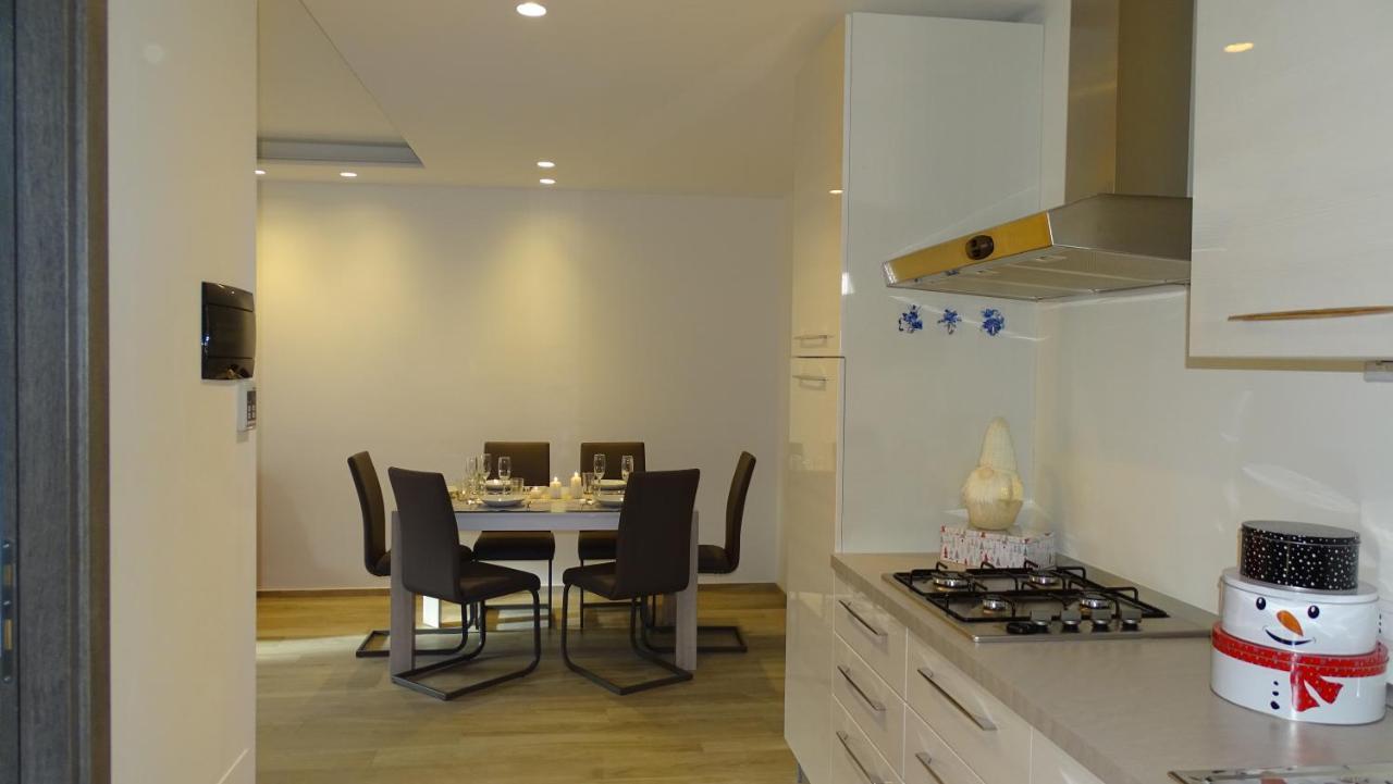 Blue Moon - Via Parigi Apartments Aosta Exterior photo
