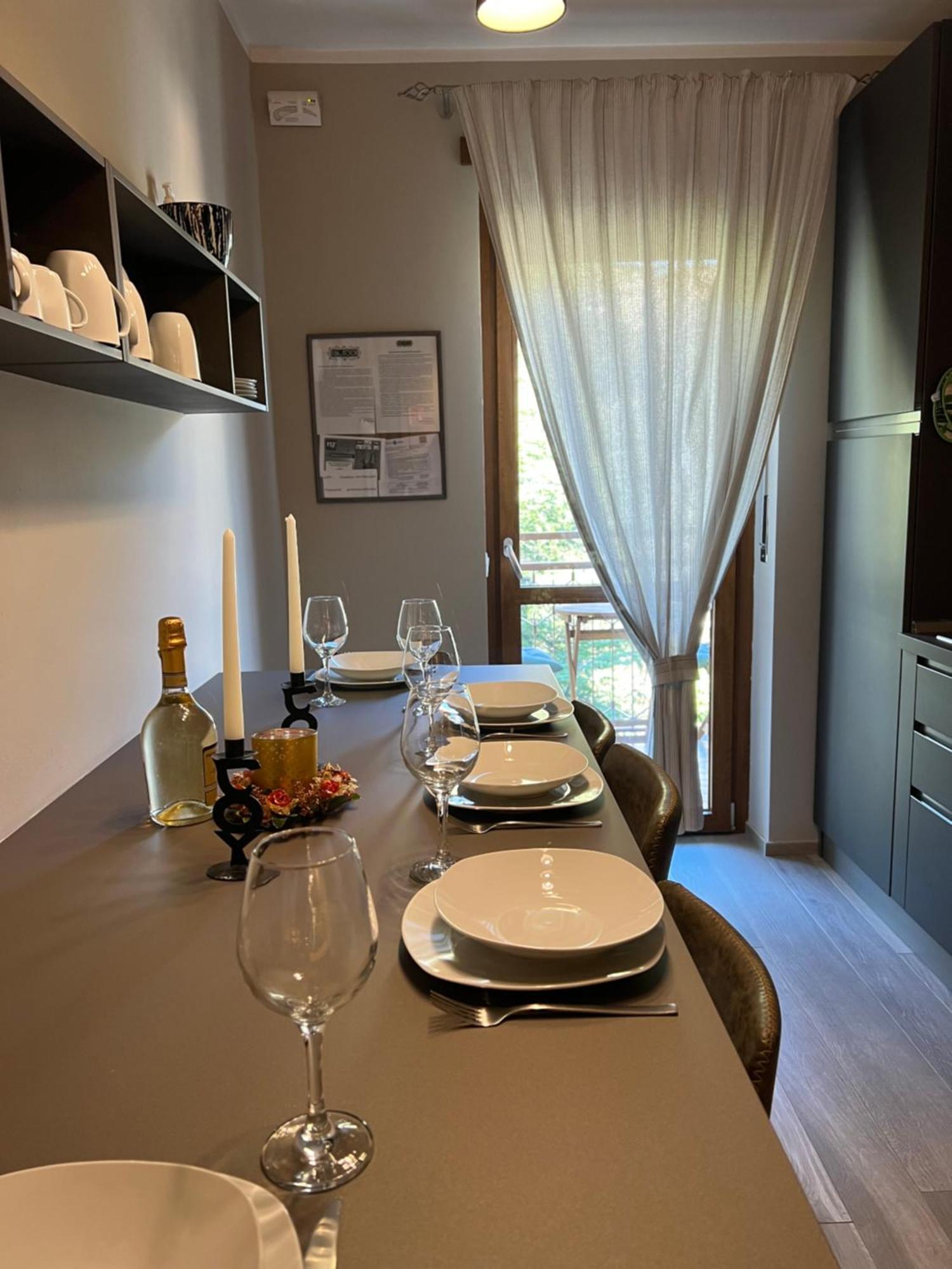 Blue Moon - Via Parigi Apartments Aosta Exterior photo